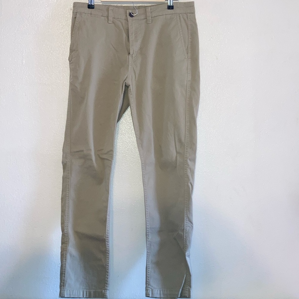 Men’s Khaki pants 32x32